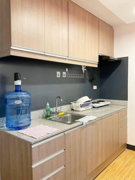 Ar02 1Bedroom Condo Unit With Free Pool, Hbo, Netflix & Wifi Davao Exterior photo